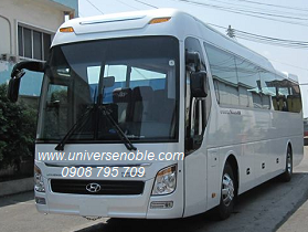 xe 47 chổ Universe máy weichai 336 đưa rước nhân viên